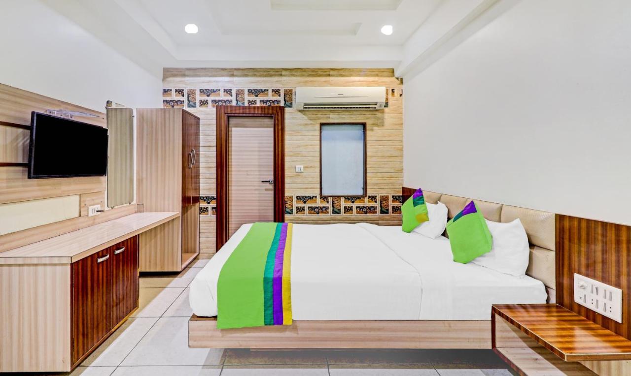 فندق Treebo Taj Dream آغْرا المظهر الخارجي الصورة
