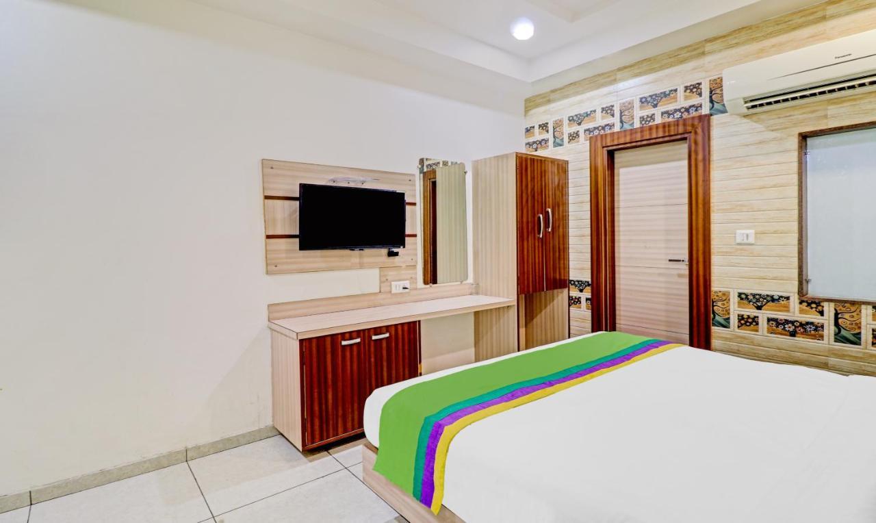 فندق Treebo Taj Dream آغْرا المظهر الخارجي الصورة