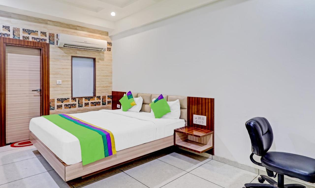 فندق Treebo Taj Dream آغْرا المظهر الخارجي الصورة